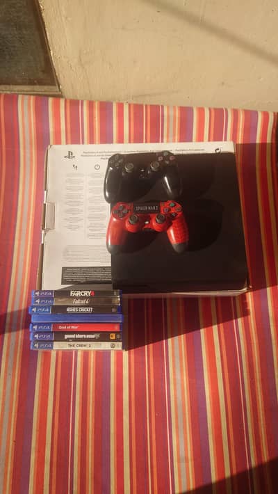 Ps4 slim 500 gb fullah box with  2 controllers