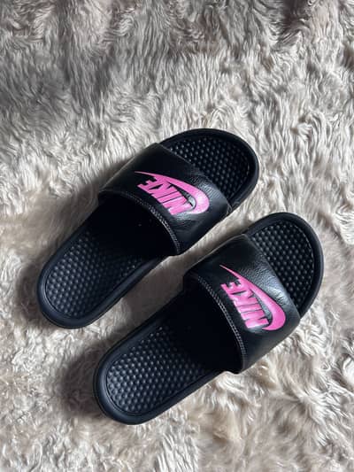 Nike slides