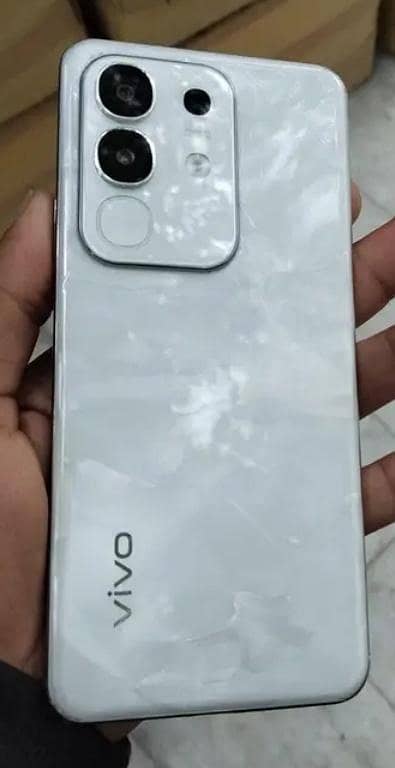 Vivo y29--8+8/256gb