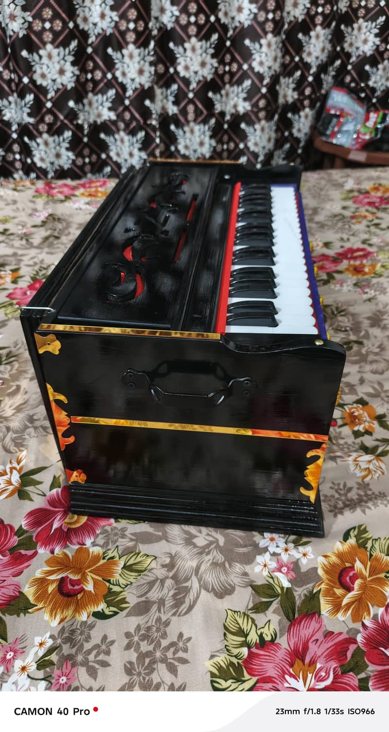 Double below harmuniam 1