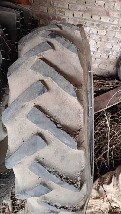 Tractor Tyre for sale
