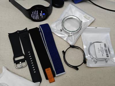 Samsung galaxy watch5pro Watch 5 pro new condtion wd lot of accesries