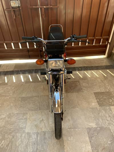 Contect us 03154222612 Honda 125 2025 model no fault runing 7590km