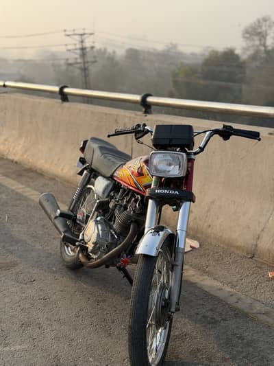 Honda 125 2021 model red colour