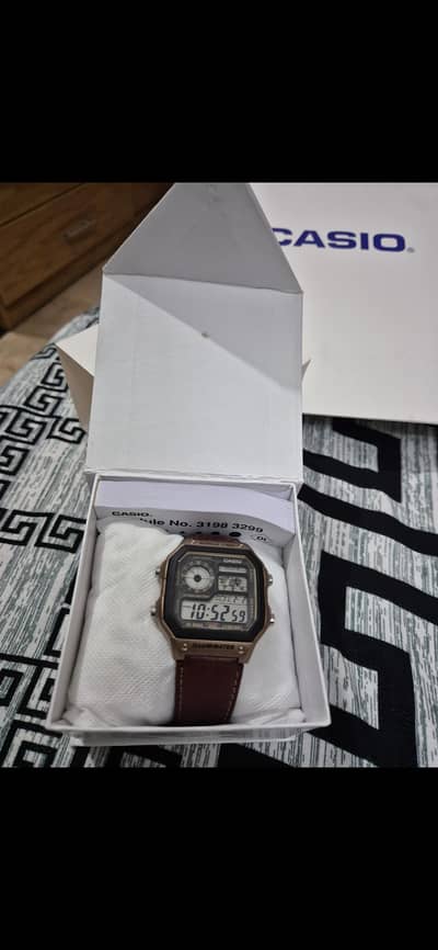 Casio digital watch with 10 year battery life