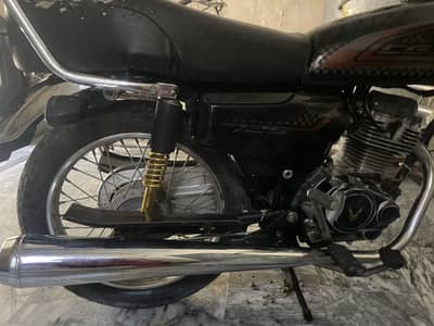 125 2010 model all ok copy later ok