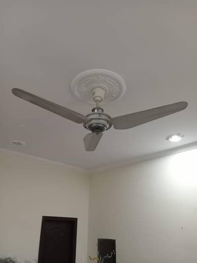 URGENT SALE – 6 Branded Ceiling Fans (Bundle Deal) Excellent Condition