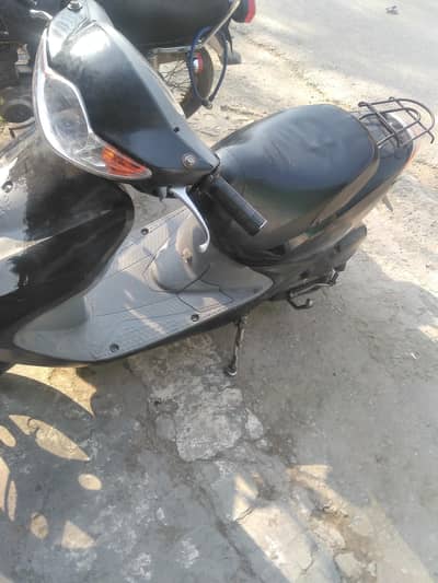 Honda scooty 49cc
