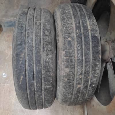 185/65/r15 ky 2tyres hain