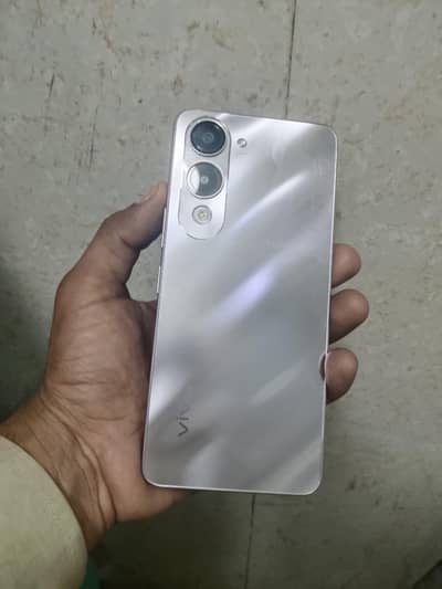 yo4 vivo peck set h 6.128 gb ha  10by 9 h 10 months warranty h mobile