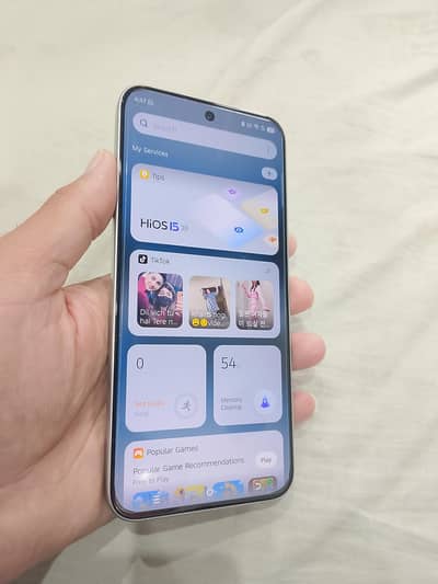 Tecno spark 40 pro  With box