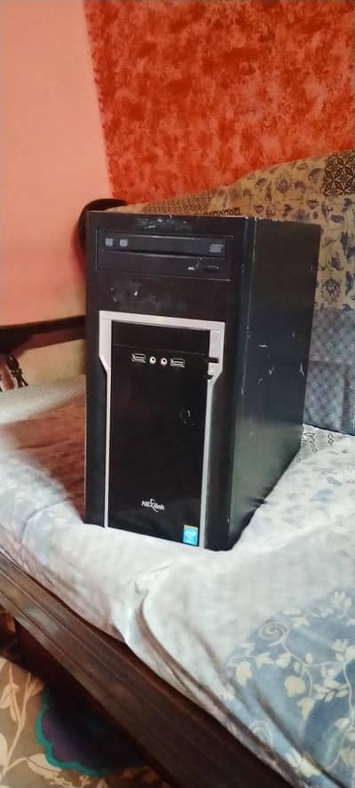 Desktop Computer with Good working