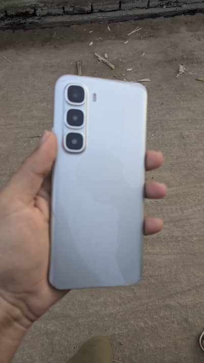 bahut achaa mobile hai bilkul saaf