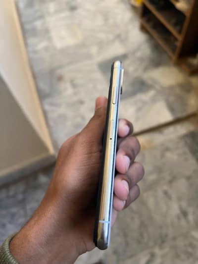 IPhoneX 64GB Battery Health 99℅