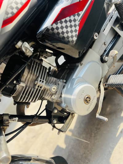 Honda 125 Latest Model – Urgent Sale – Low Mileage Bike