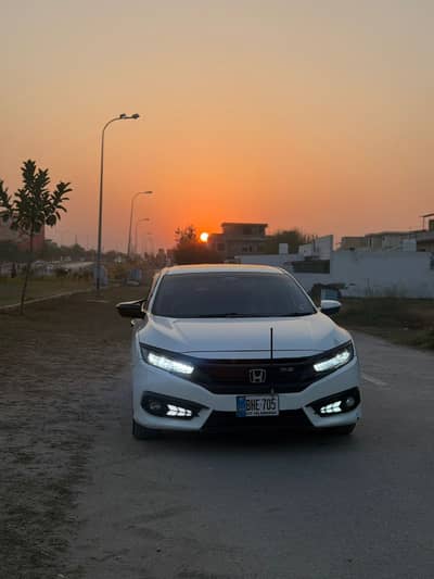 Honda civic oriel 2018