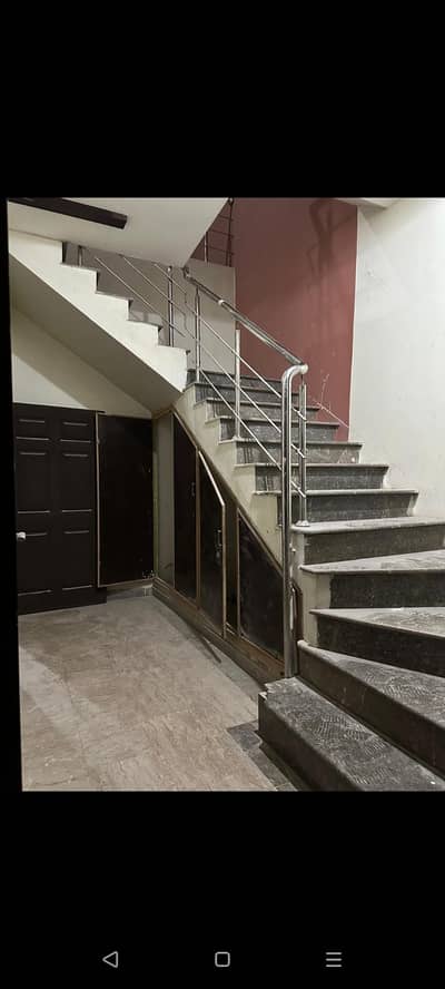 10 Marla upper Portion Zakriya town link to Shalimar(03277342171)