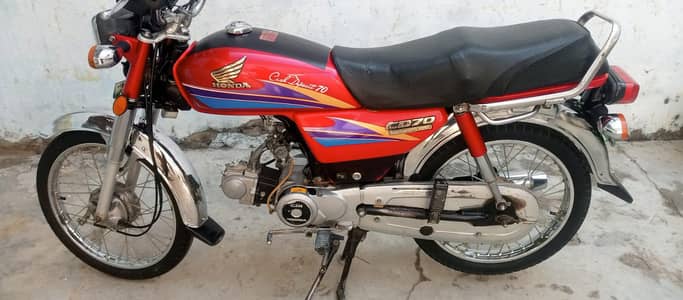 Honda CD 70 bike 03.25. 24.22. 87.6. Rawalpindi ka number 2008 model