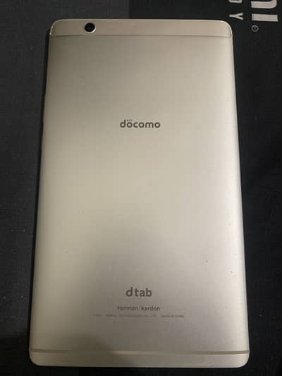 Huawei dtab d-01J 9/10 condition minor scratches on back
