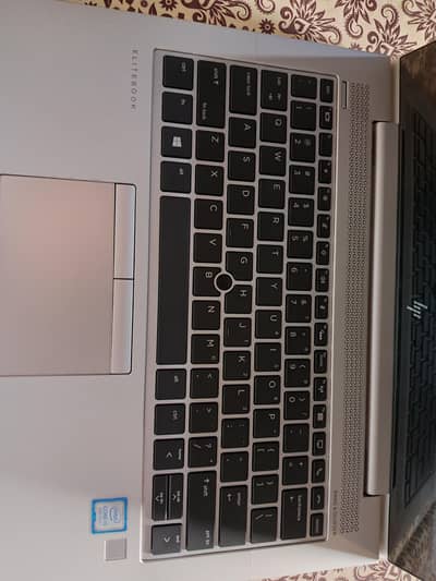 HP EliteBook 830 G5