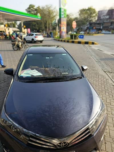 Toyota Corolla GLI 2015 Automatic Karachi Number.