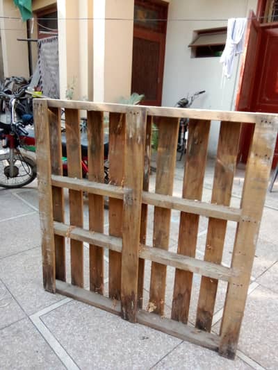 Wooden pallets Pure Kikkar