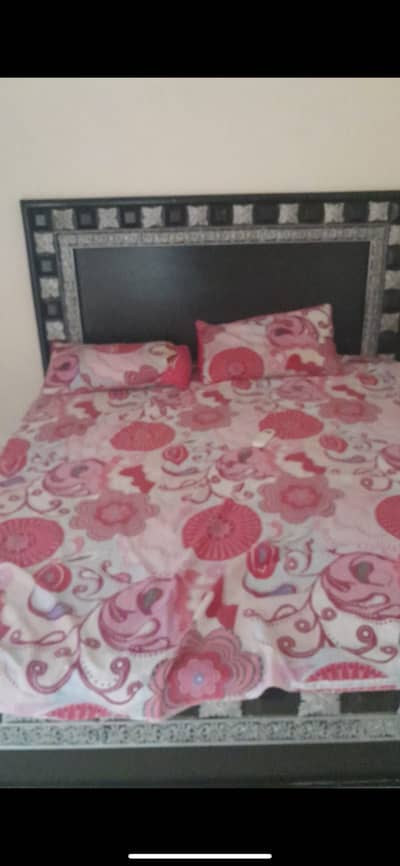 Used bed with matress