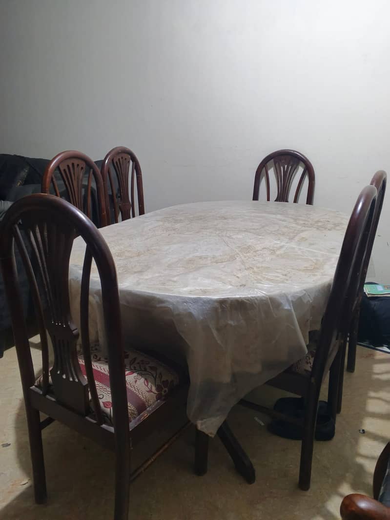 6 seater dining table 4
