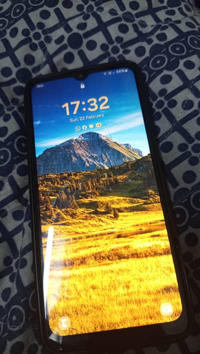 Samsung a13 4/64 selling