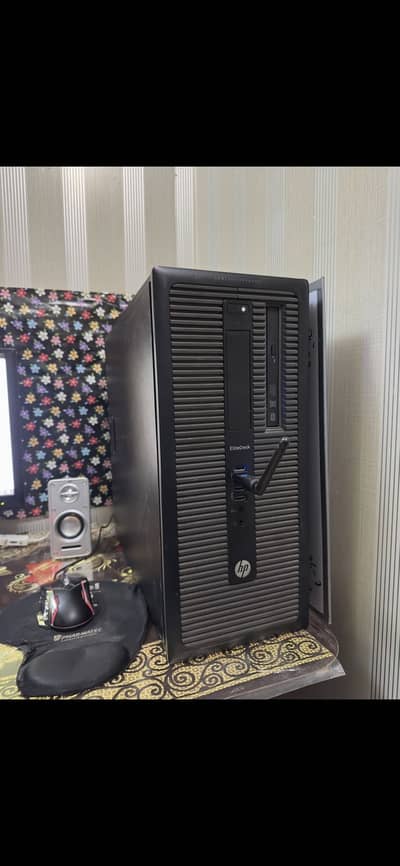 Gaming pc and monitor