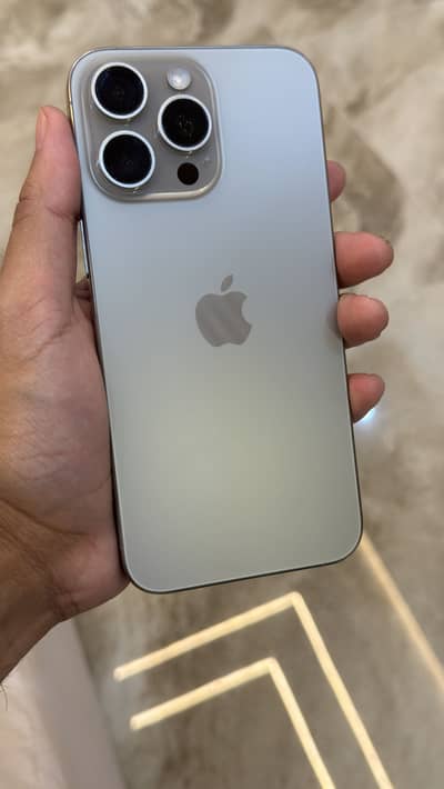 Iphone 15 pro max 256gb pta approved. Natural titanium 10/10 cond
