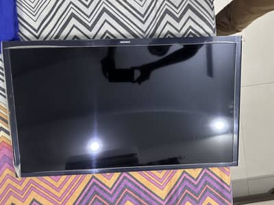 Like brand new lcd Samsung