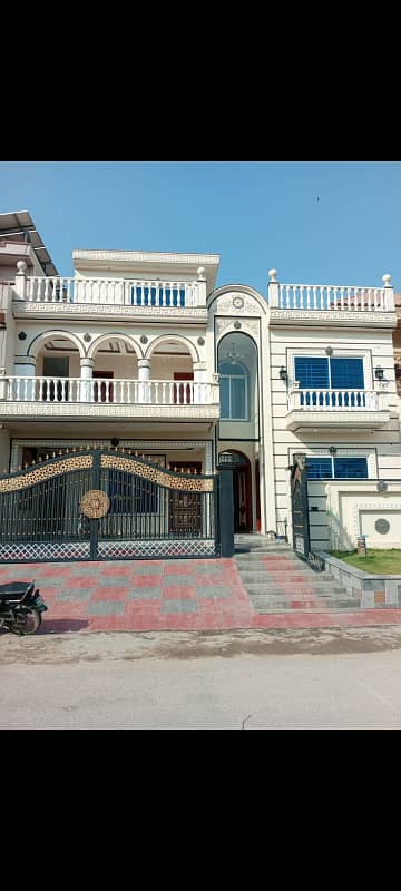 Luxury 40*80 Corner Brand New House For Sale G-13 Prime Location