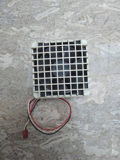 12 Volt, 0.25 Ampere DC Fan