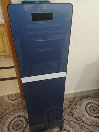 HOMAGE water despenser