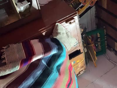 Dresser's old butt heavy