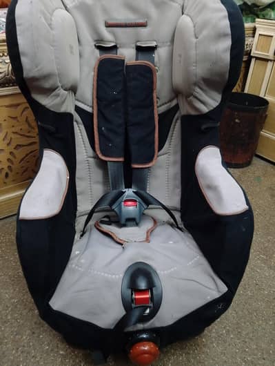 BABY CAR SEAT