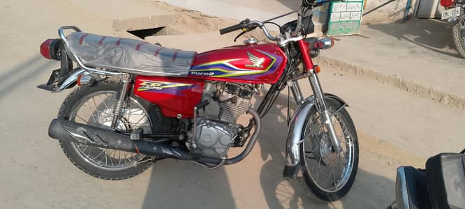 Honda 125 model 2017  register 2018 first owner