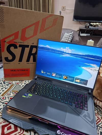 Asus Rog Strix |RTX4070|i9 13980hx|16 gb ddr5|1200p 165hz| with box