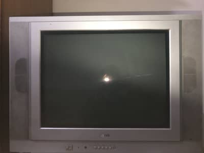 LG Flatron 21" CRT TV - Perfect for Retro Gaming & Reliable Home Use 