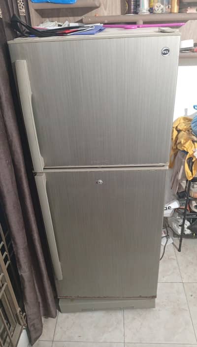 Pel Medium fridge Size Good condition
