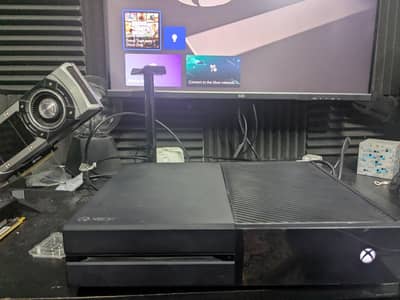 Xbox One 500gb in good condition