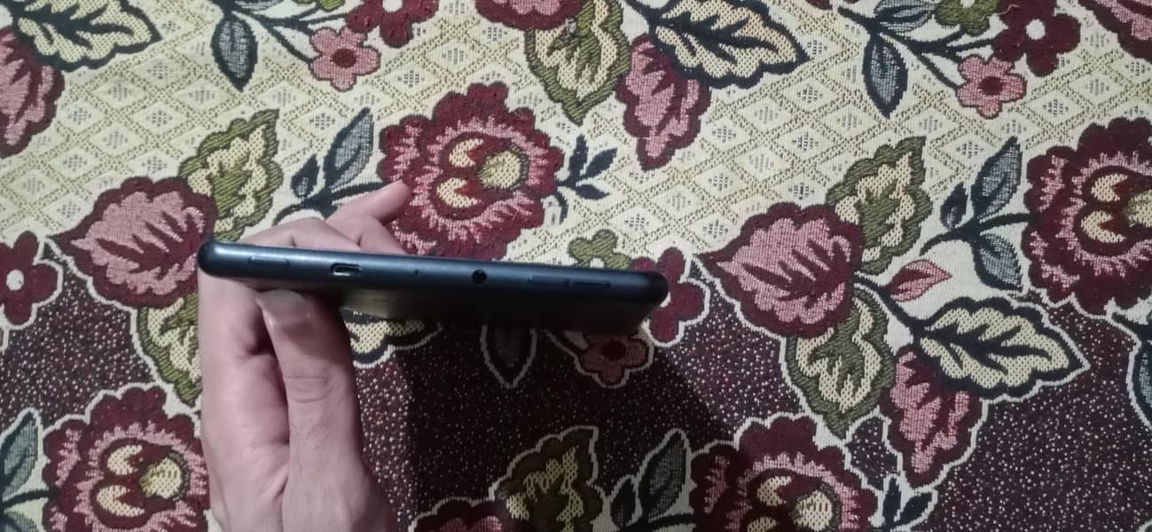 Amazon tablet 2/32 9th generation 4