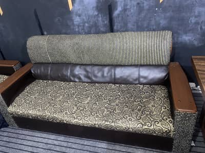 5 Seater Sofa Set Complete demanding colour combination