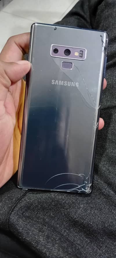 Samsung note 9 penal broken, back broken, baqi All ok board available
