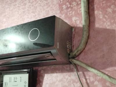 Dawlance A/C urgent sale slighlty used