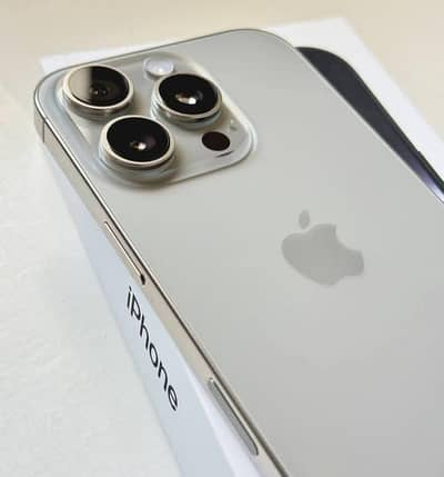 i Phone xmx 11,12,13,14,15,16 pro max on instalment Whatsap 3293905760