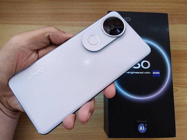 گھر بیٹھے ڈالر کمائیں 0