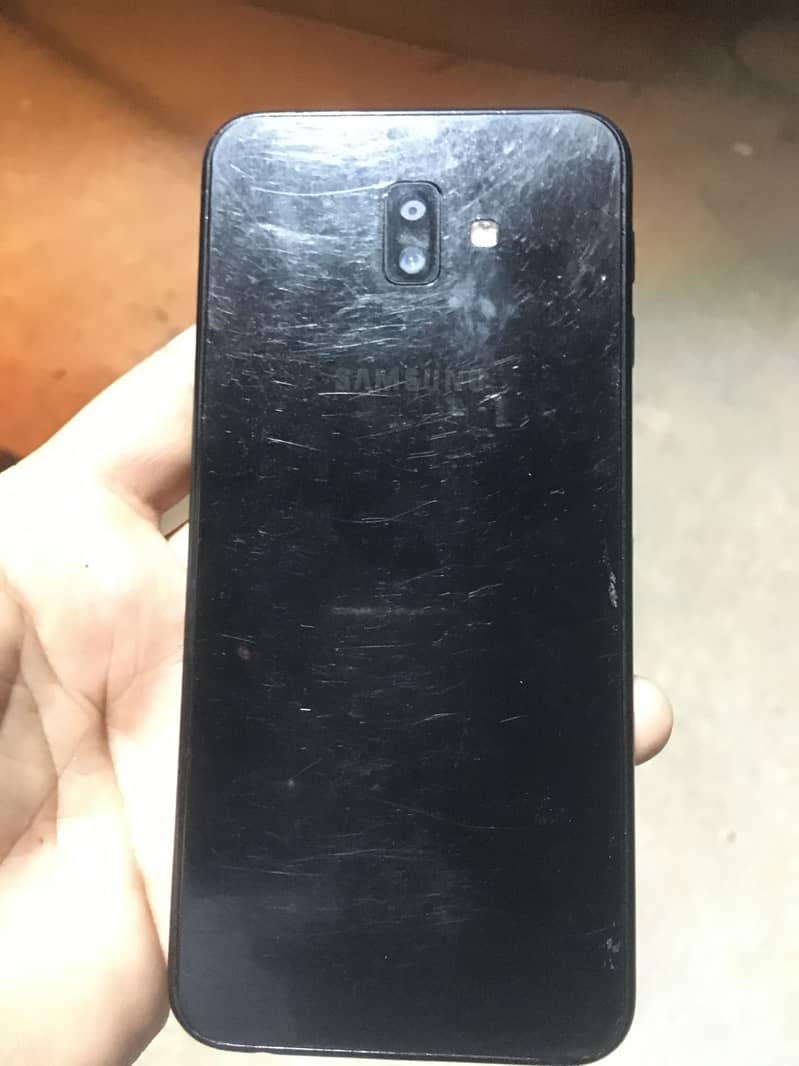 Sumsung j6 plus 1