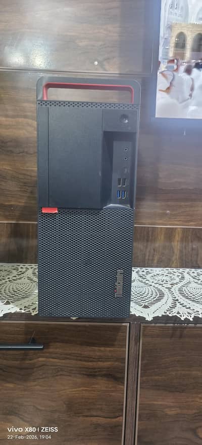 Lenovo ThinkCentre Desktop PC
